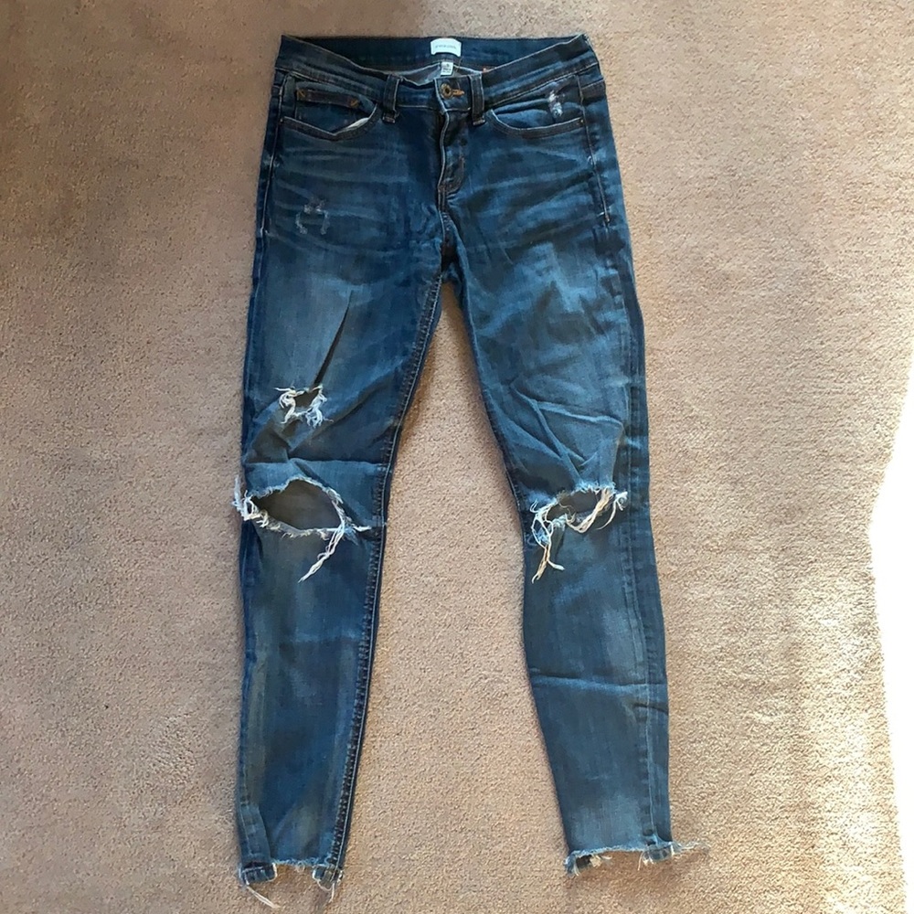 Sneak Peek Distressed Skinny Jeans Size 5